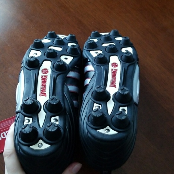 Spalding Cleats NWT - Picture 2 of 3